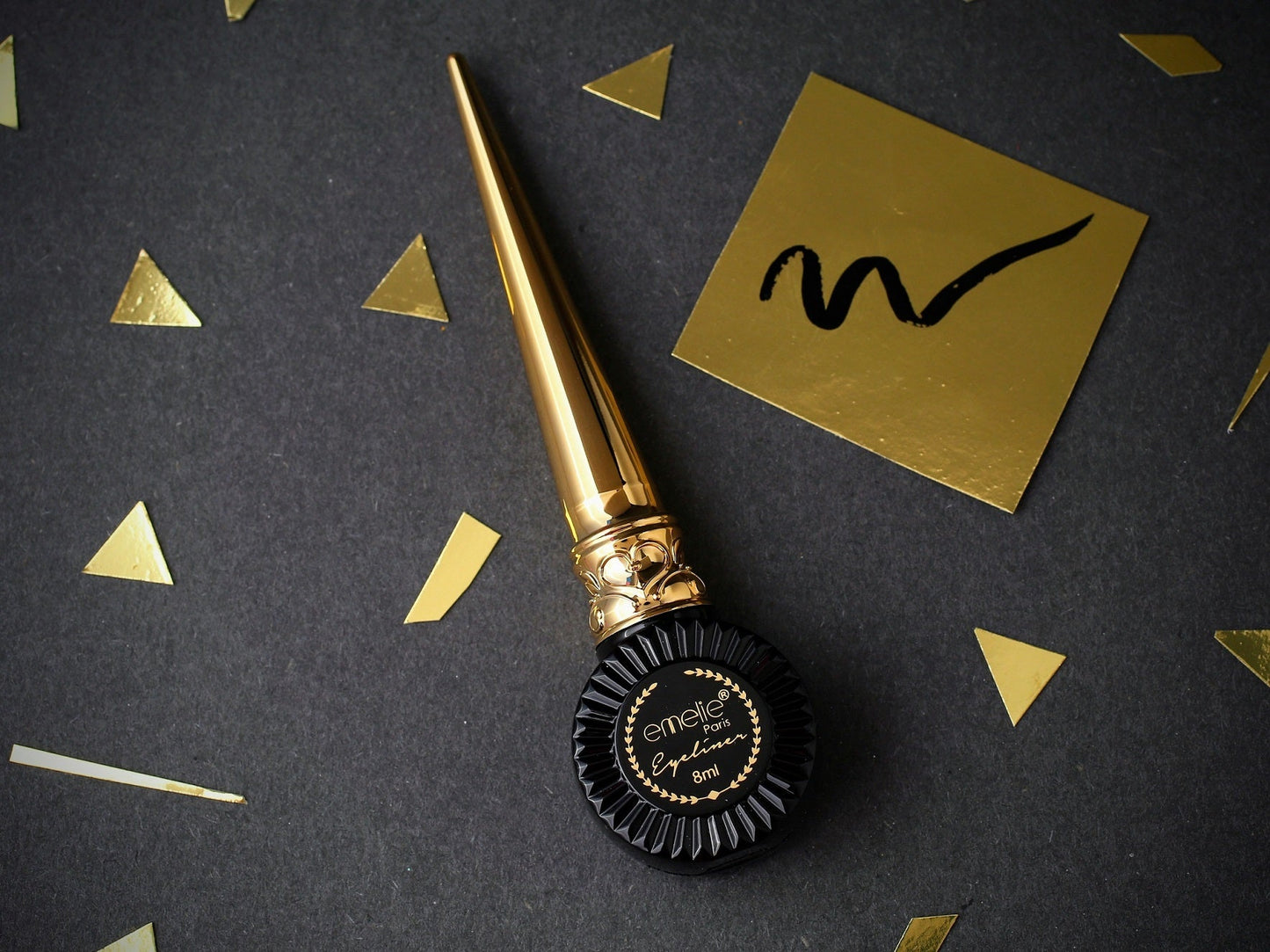 Emelie Color Stay Eye Liner Emelie Cosmetics.pk