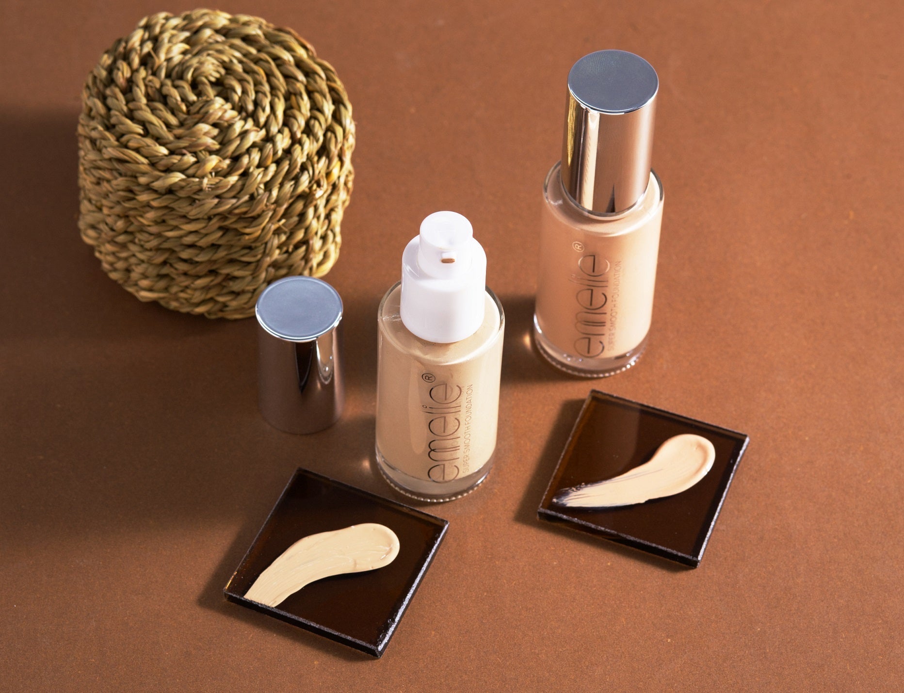 Super Smooth Foundation Emelie Cosmetics