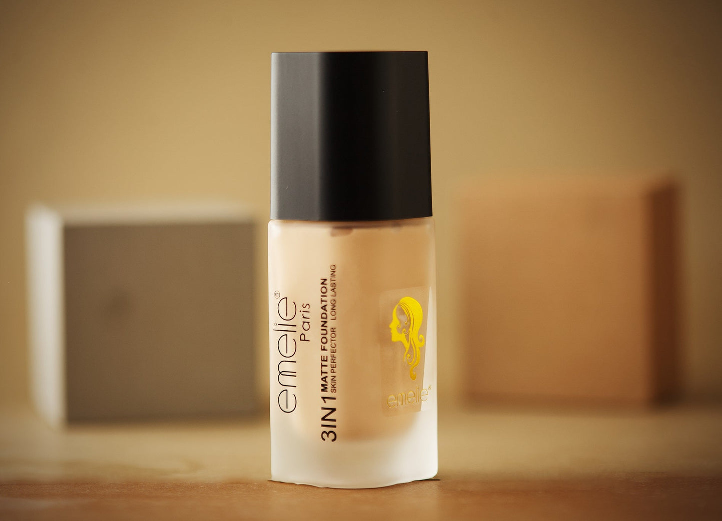 Three in One - Matte Foundation Emelie Cosmetics